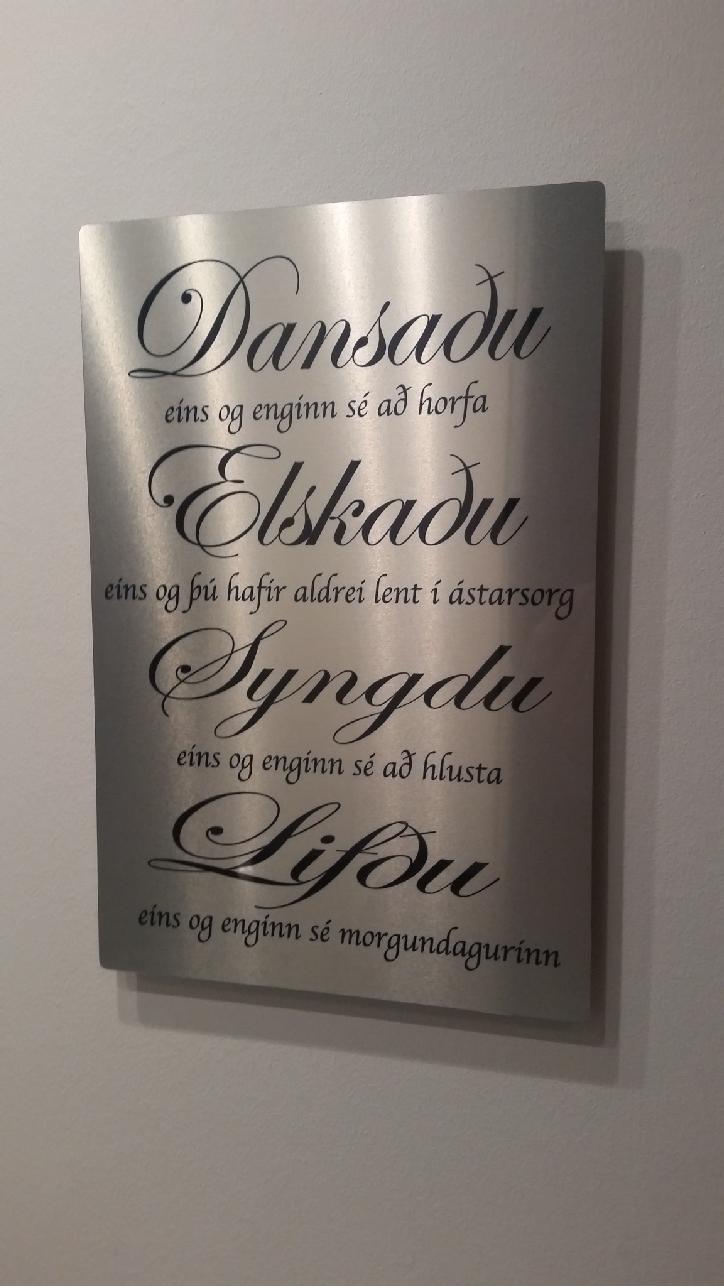 Dansaðu